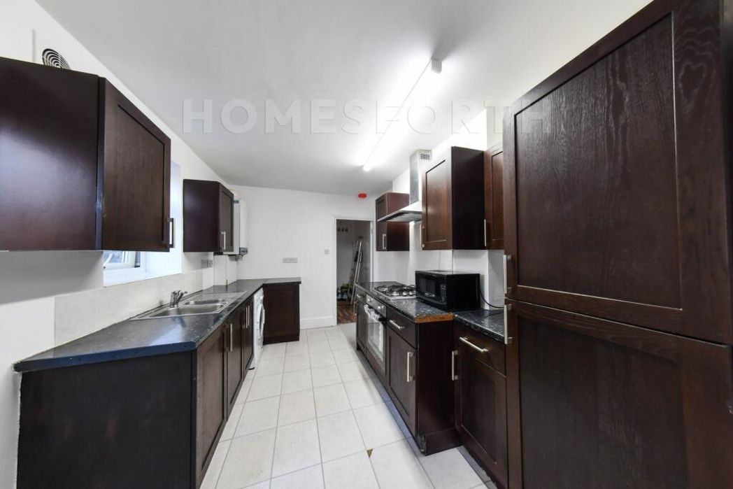 Property image 11 of 13