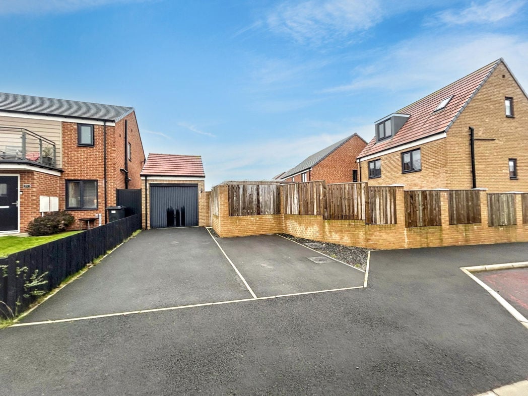 Property image 18 of 18