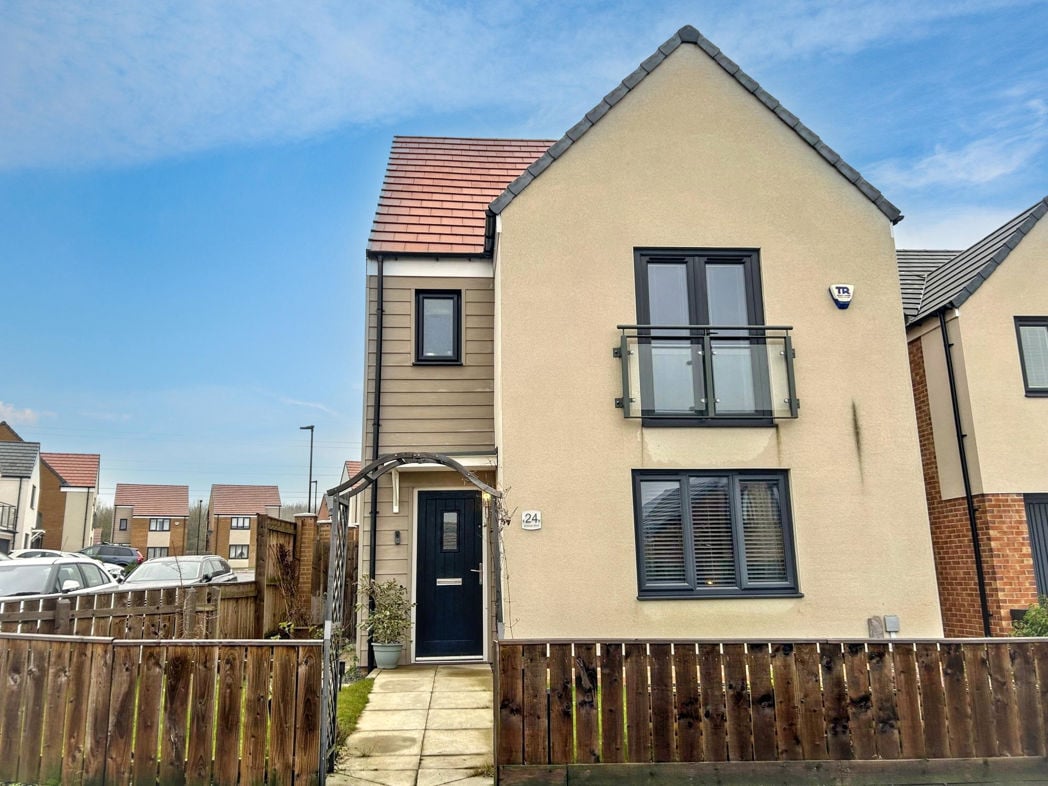 Property image 1 of 18
