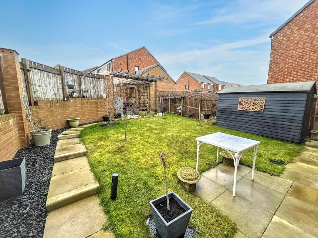 Property image 16 of 18