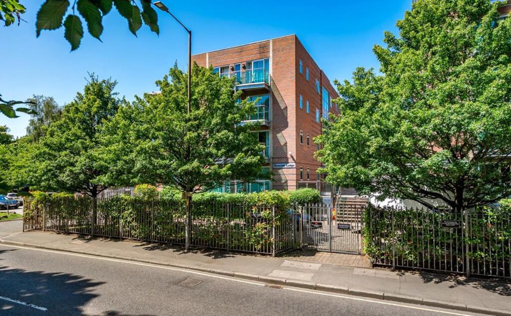 Property image 2 of 22