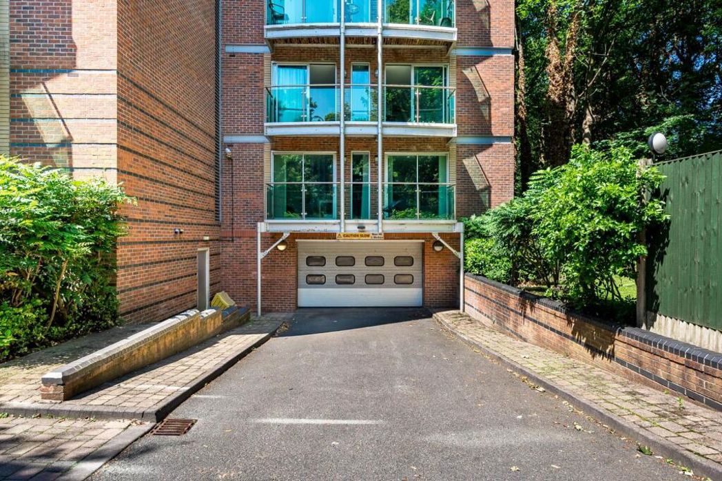 Property image 3 of 22