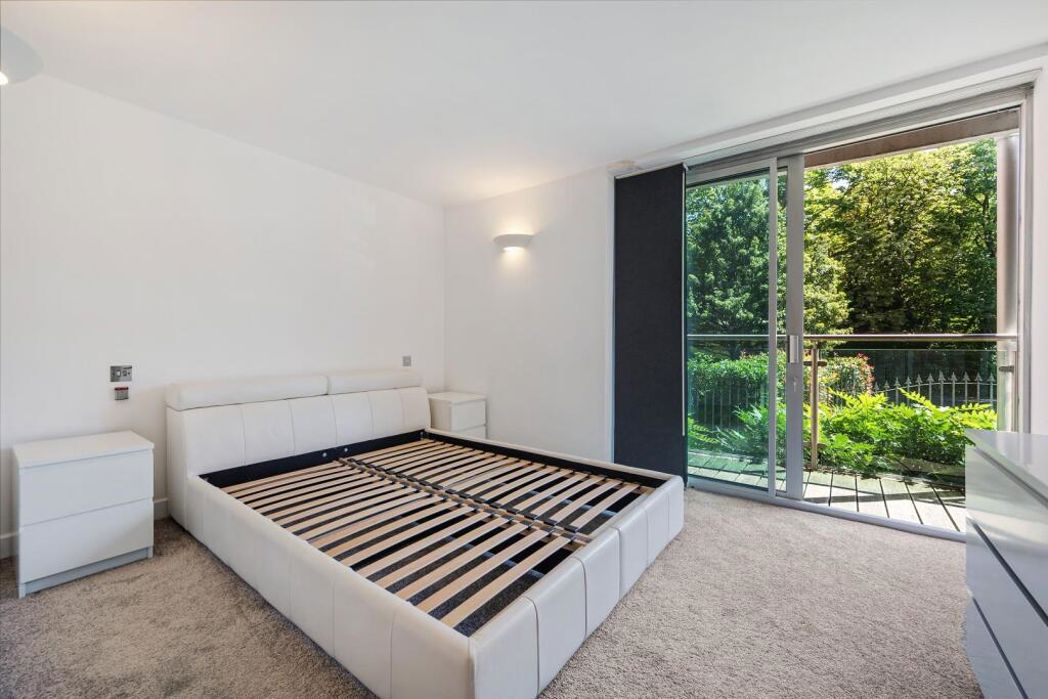 Property image 12 of 22