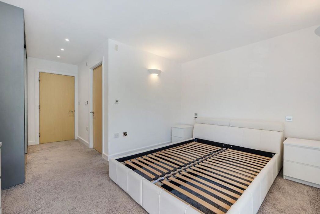 Property image 15 of 22