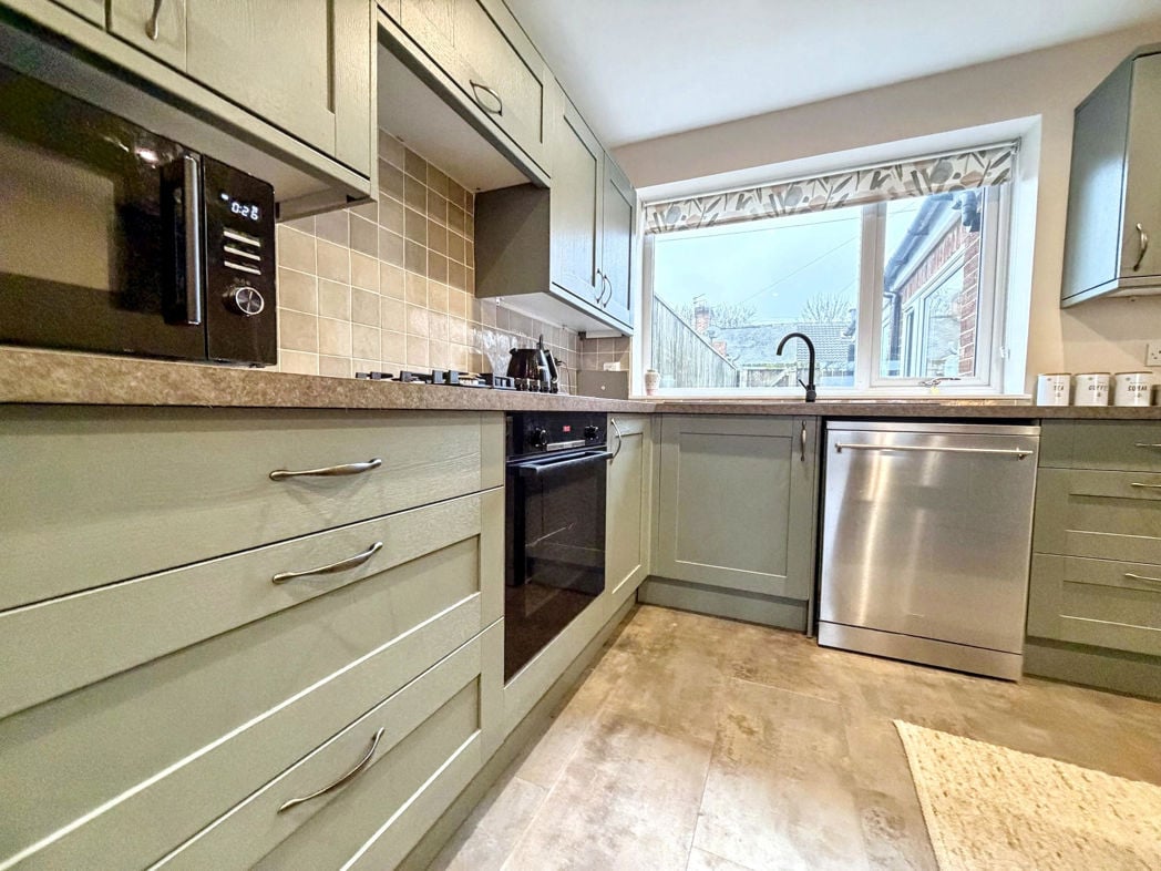 Property image 10 of 21