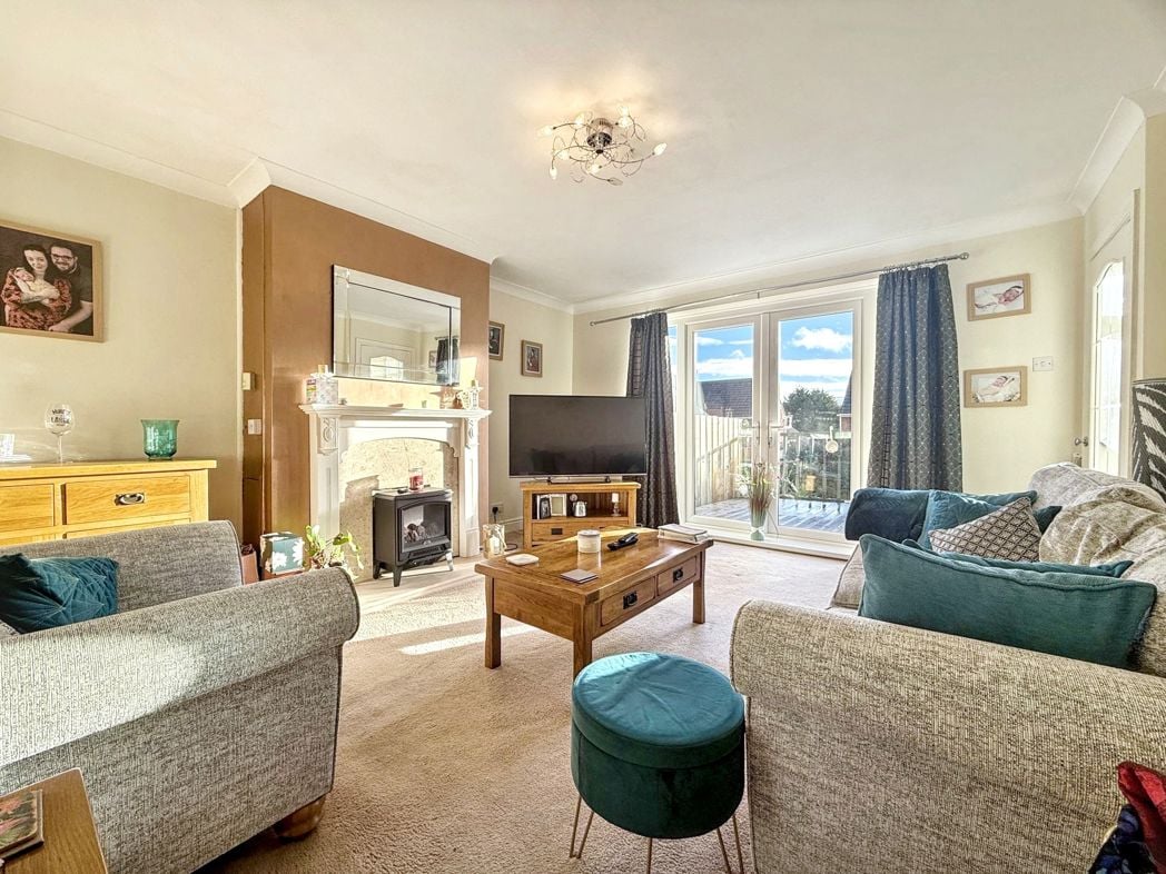 Property image 3 of 19