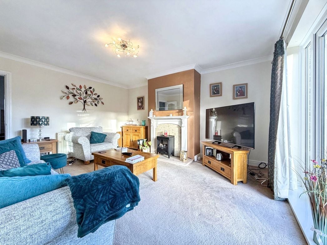 Property image 4 of 19