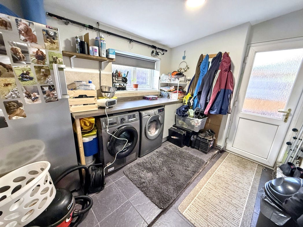 Property image 8 of 15