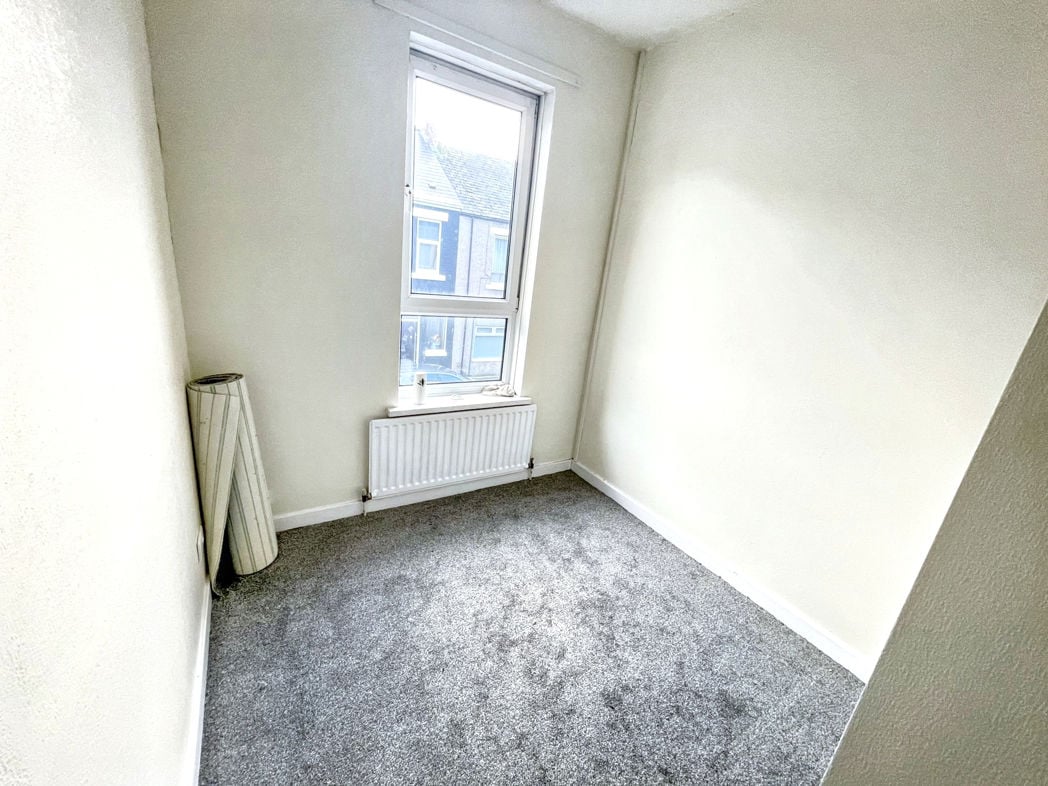Property image 8 of 9