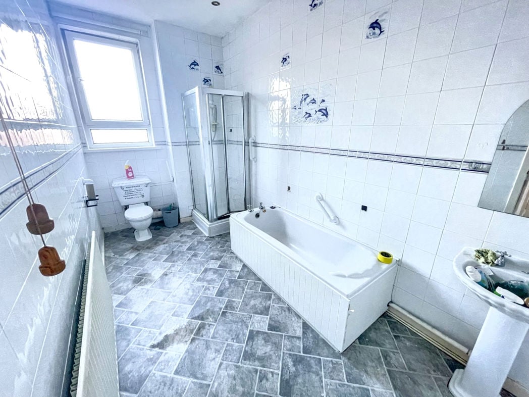 Property image 9 of 9