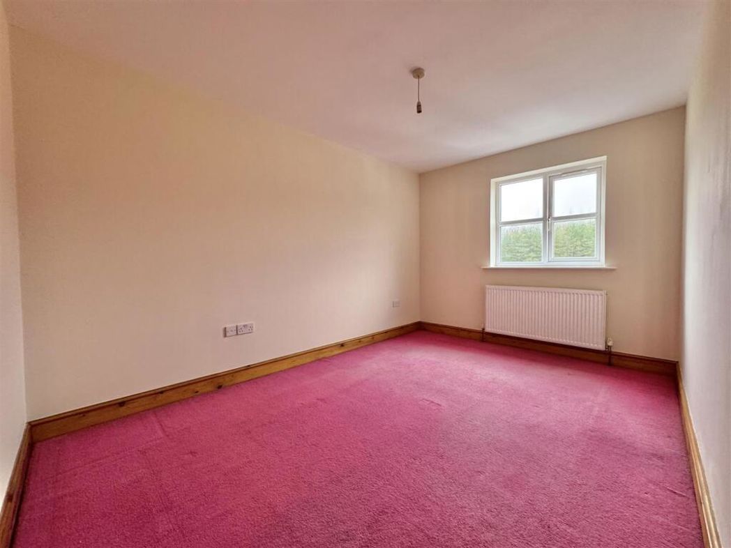 Property image 3 of 12
