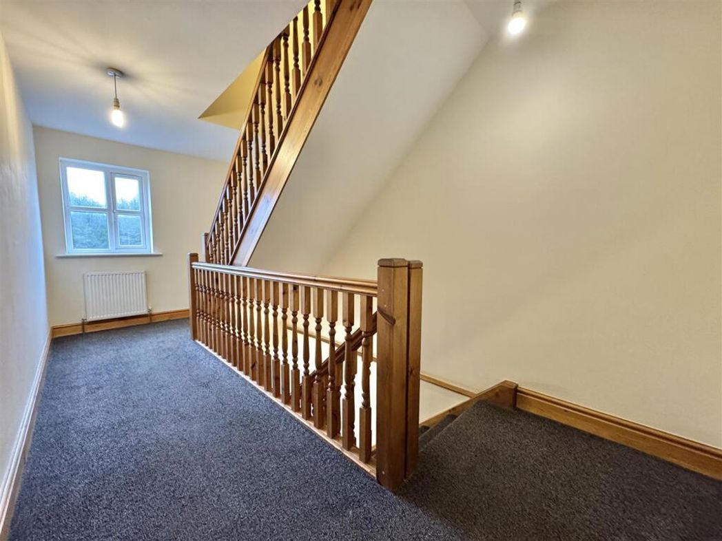 Property image 6 of 12