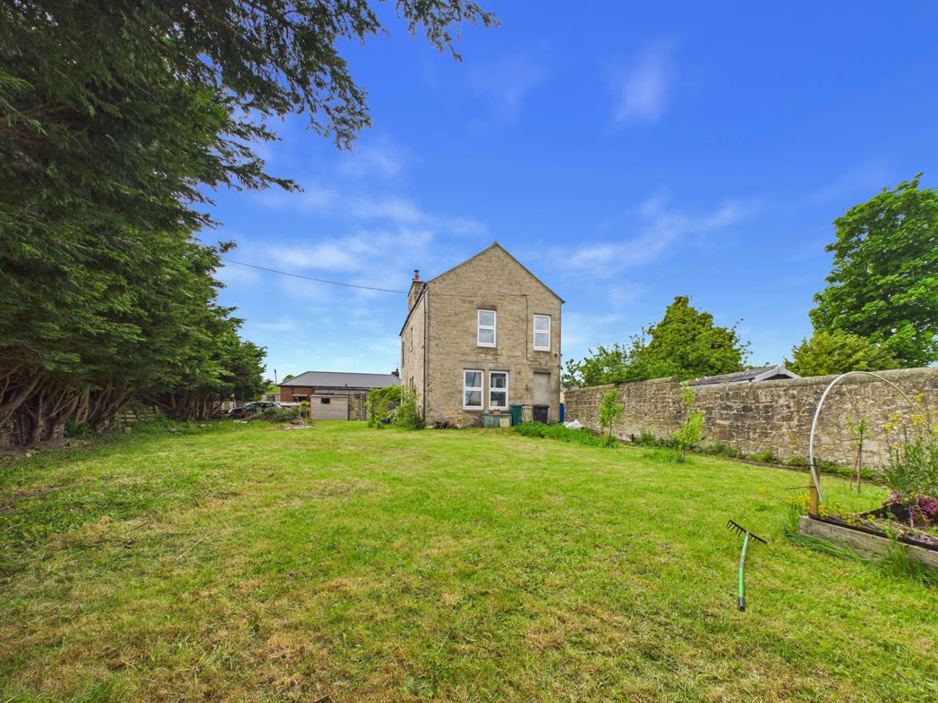 Property image 26 of 31
