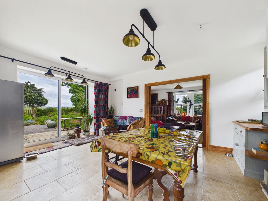 Property image 4 of 31