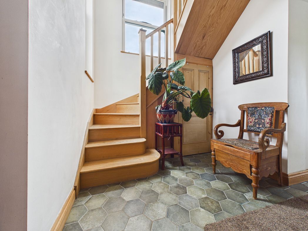 Property image 3 of 31