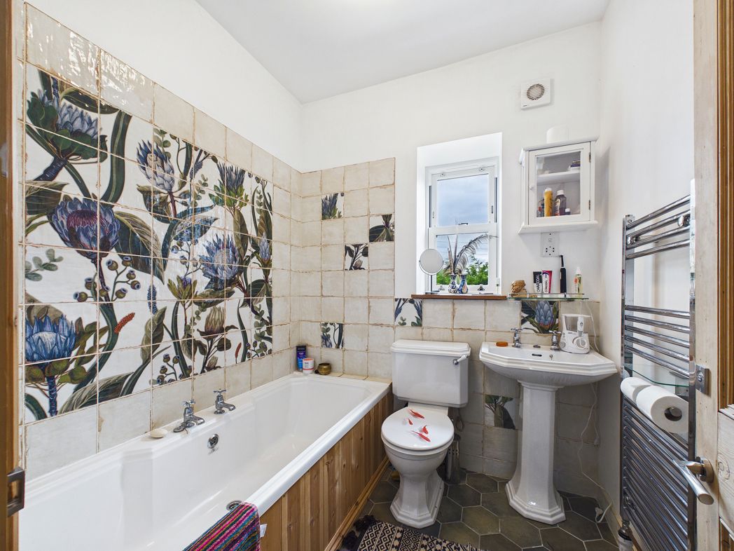 Property image 19 of 31
