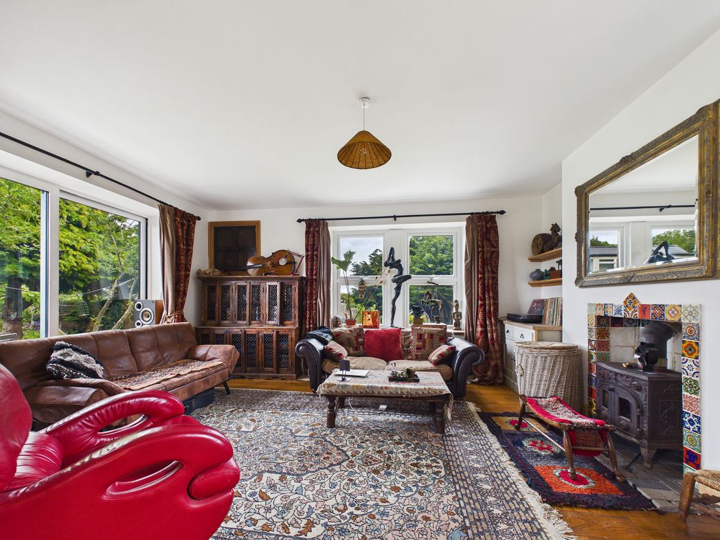 Property image 8 of 31