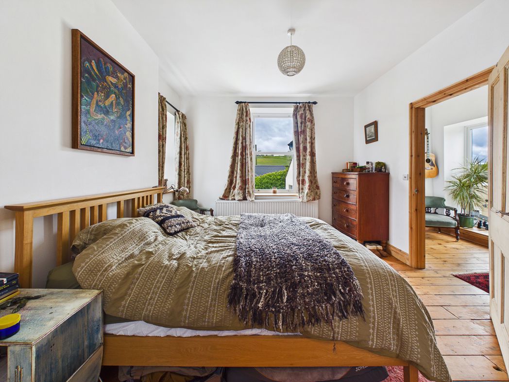 Property image 16 of 31