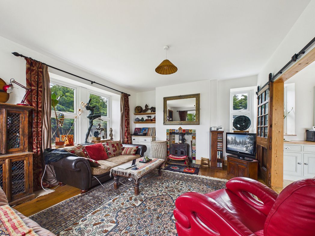 Property image 7 of 31