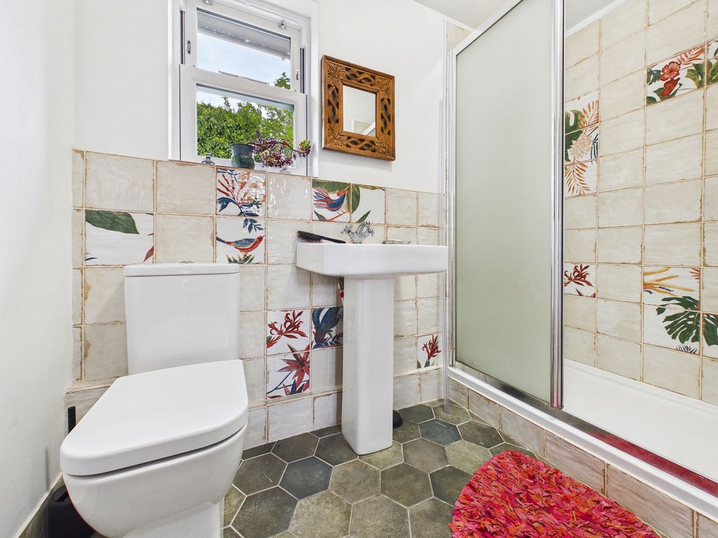 Property image 10 of 31