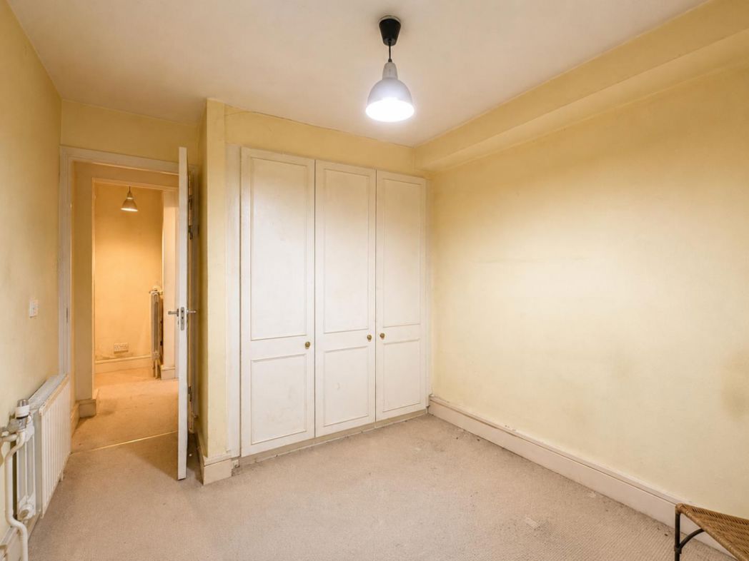 Property image 11 of 12