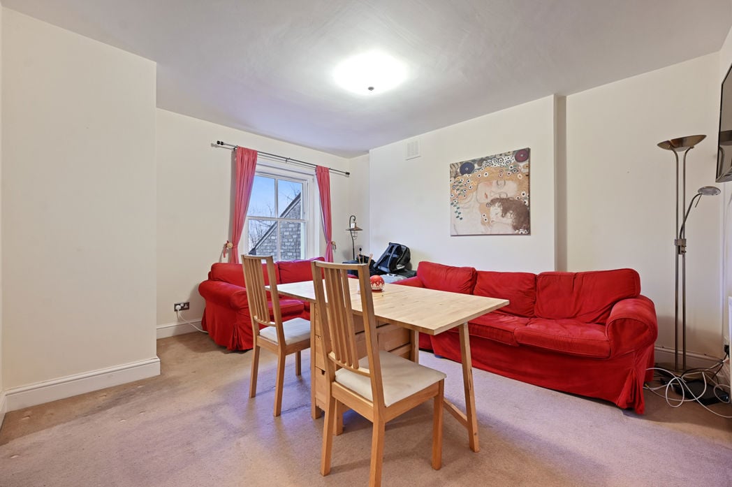 Property image 2 of 7