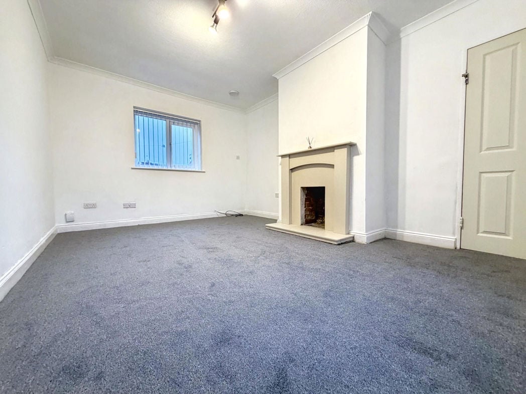 Property image 2 of 18
