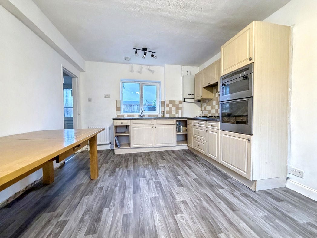 Property image 7 of 18