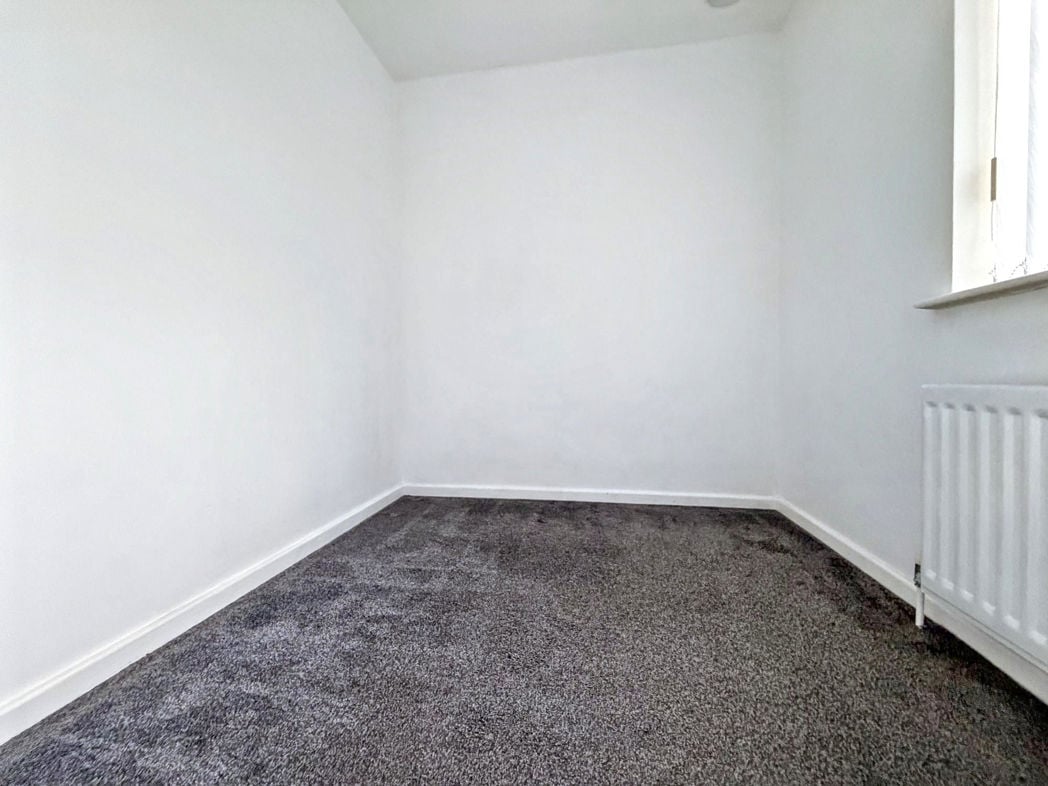 Property image 13 of 18
