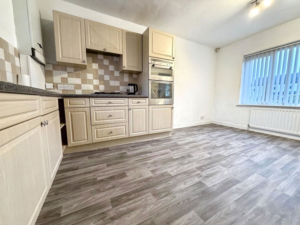 Property image 6 of 18