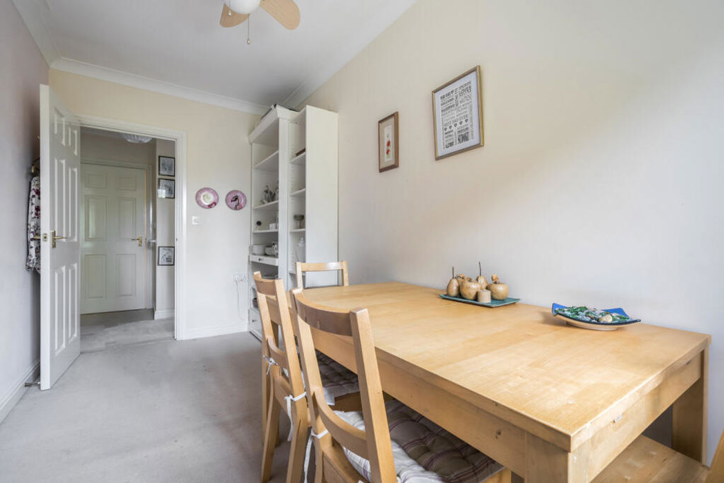 Property image 6 of 11