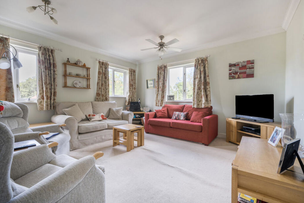 Property image 1 of 11