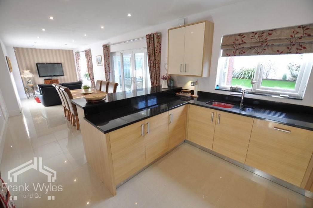Property image 17 of 20