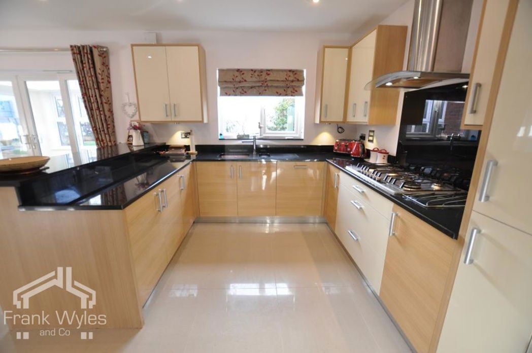 Property image 18 of 20