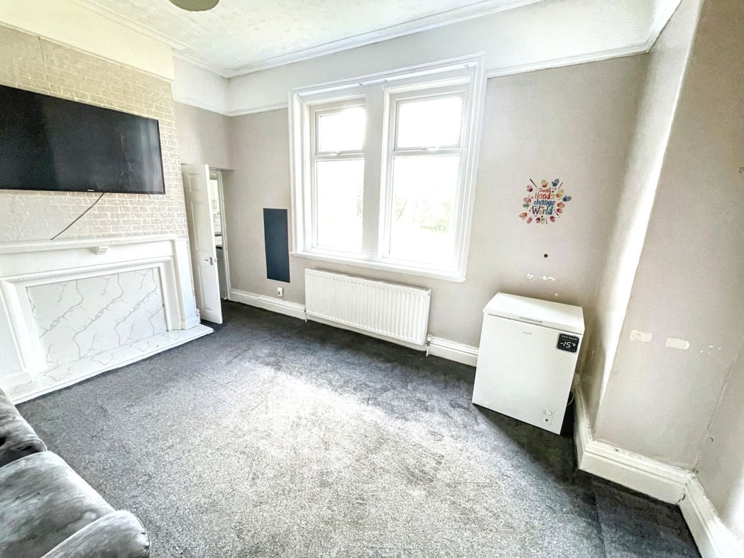 Property image 4 of 15