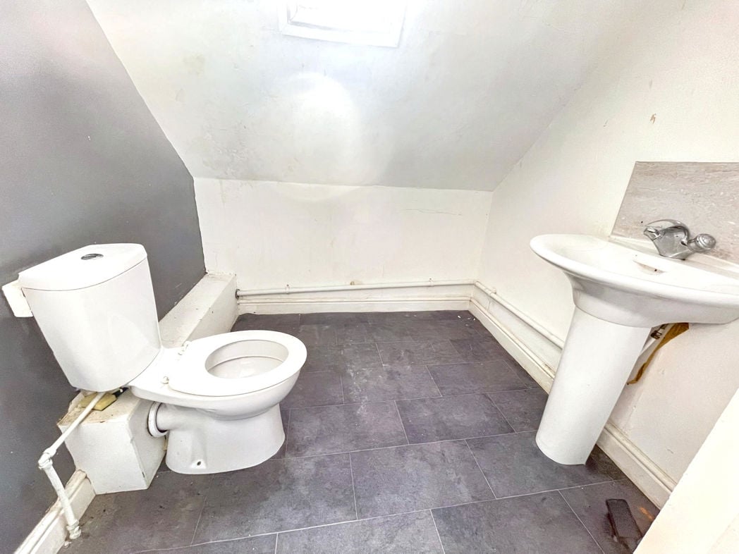 Property image 13 of 15