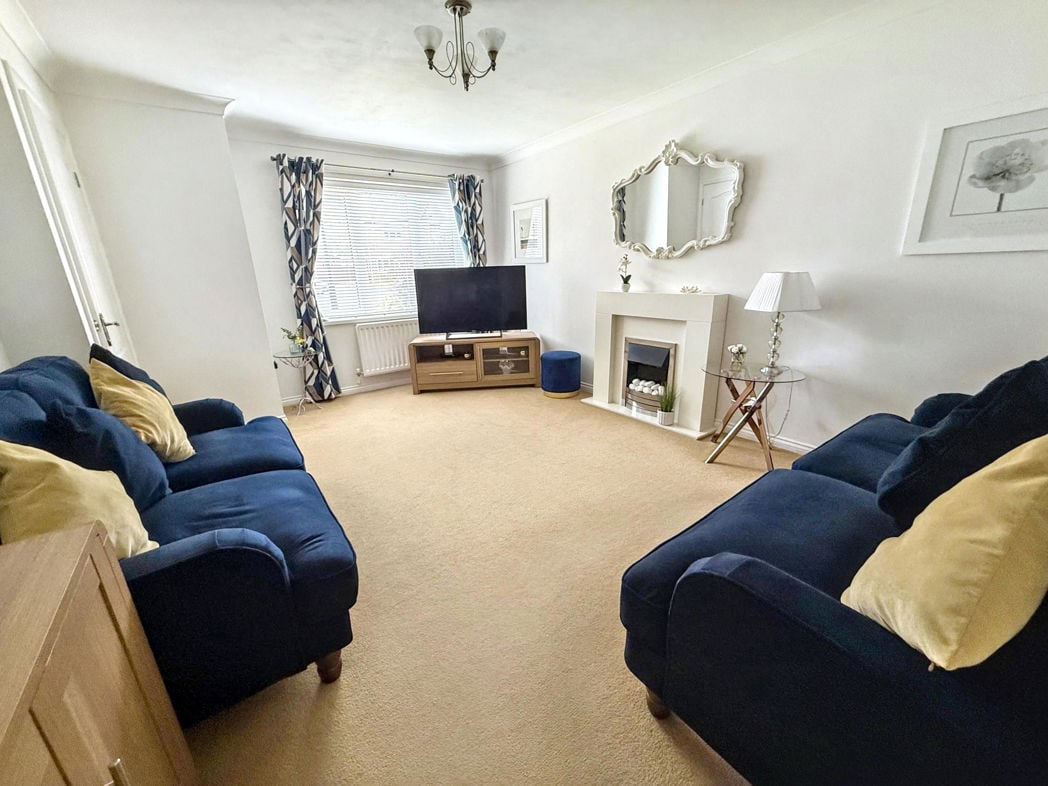 Property image 2 of 17