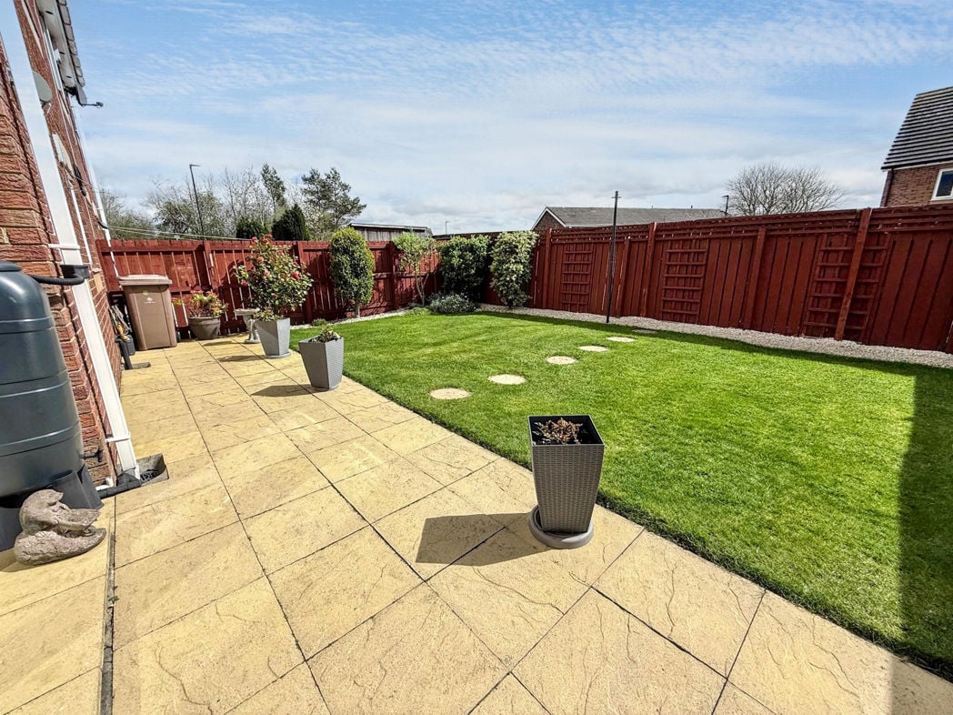 Property image 16 of 17