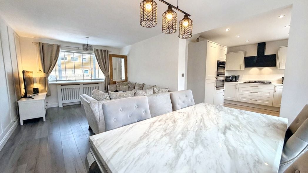 Property image 6 of 16