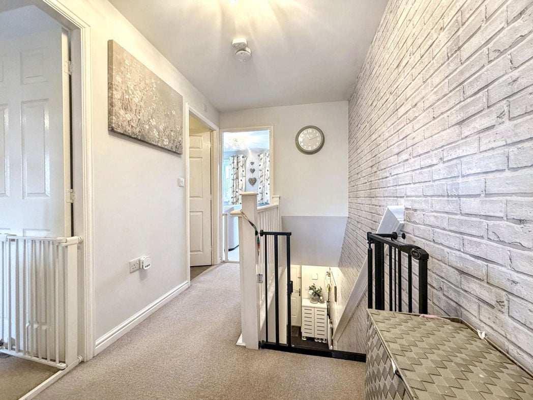 Property image 9 of 25