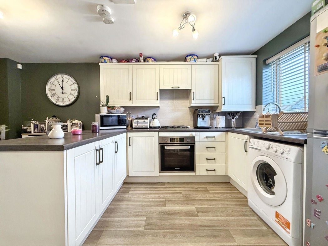 Property image 5 of 25
