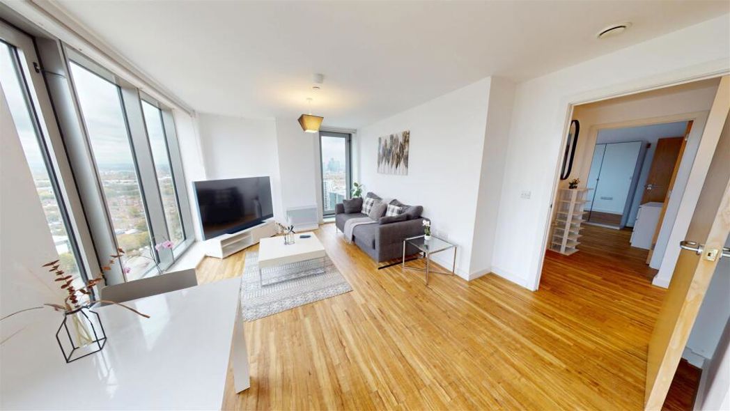 Property image 4 of 15