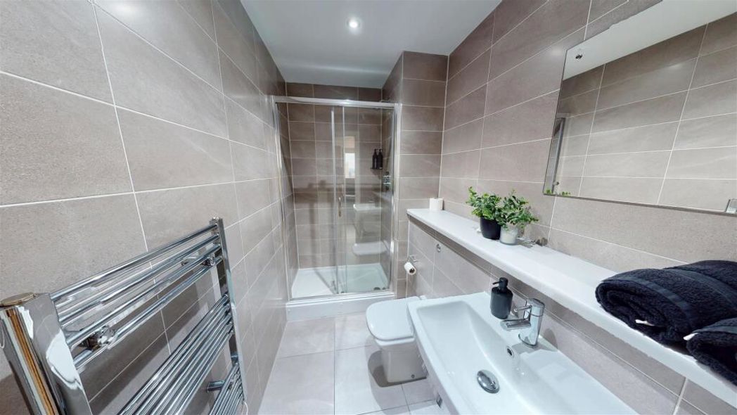 Property image 8 of 15