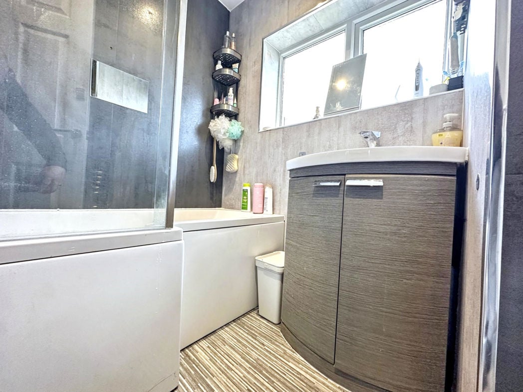 Property image 16 of 20