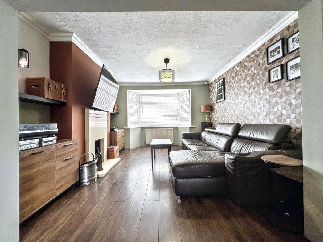 Property image 3 of 20