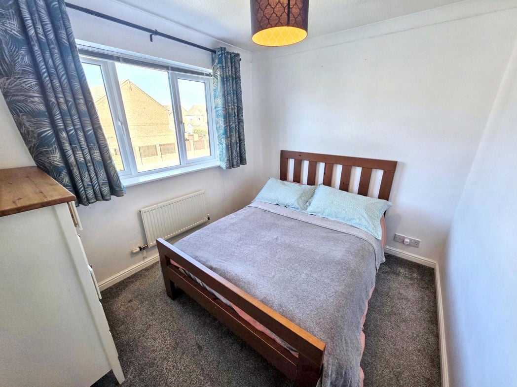 Property image 12 of 18