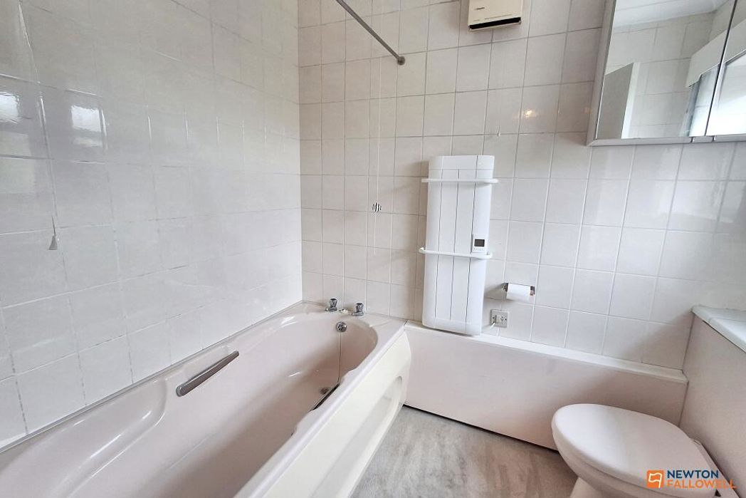 Property image 6 of 24