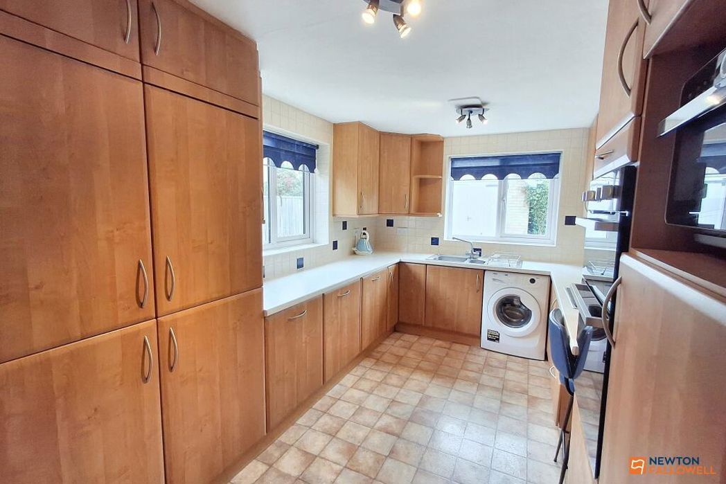 Property image 10 of 24