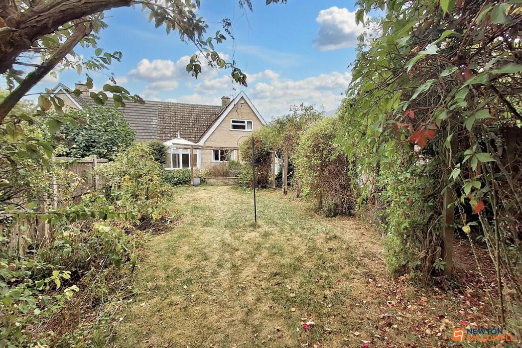 Property image 11 of 24