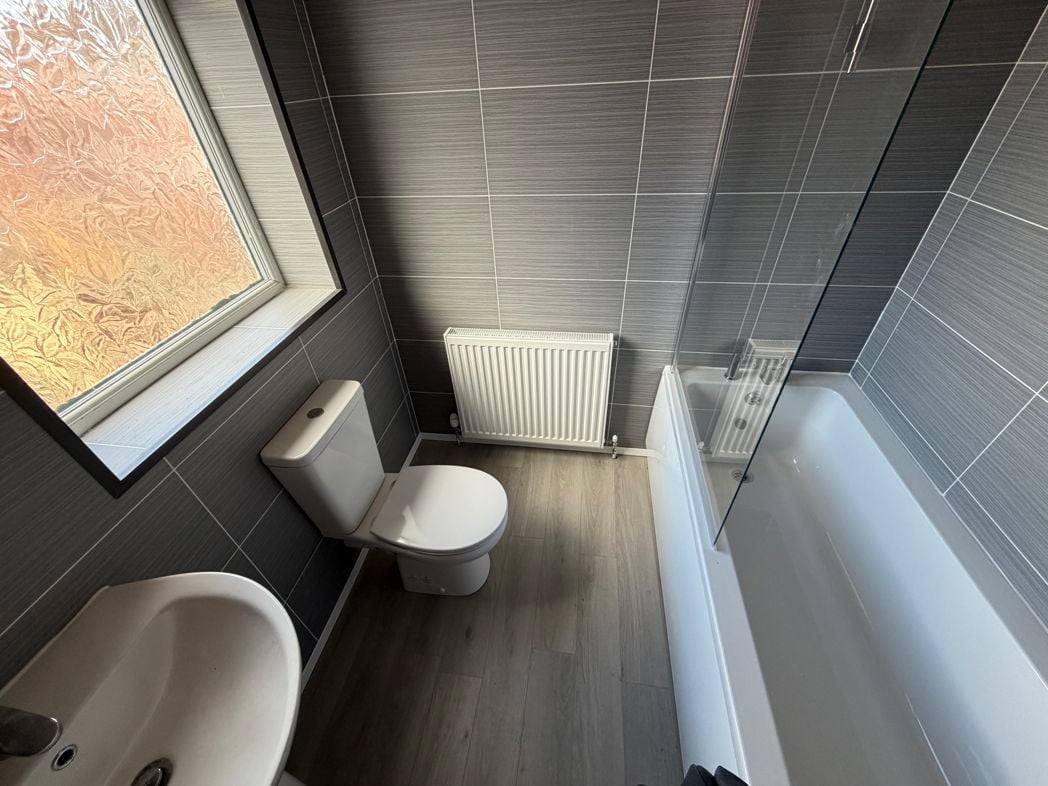 Property image 2 of 6